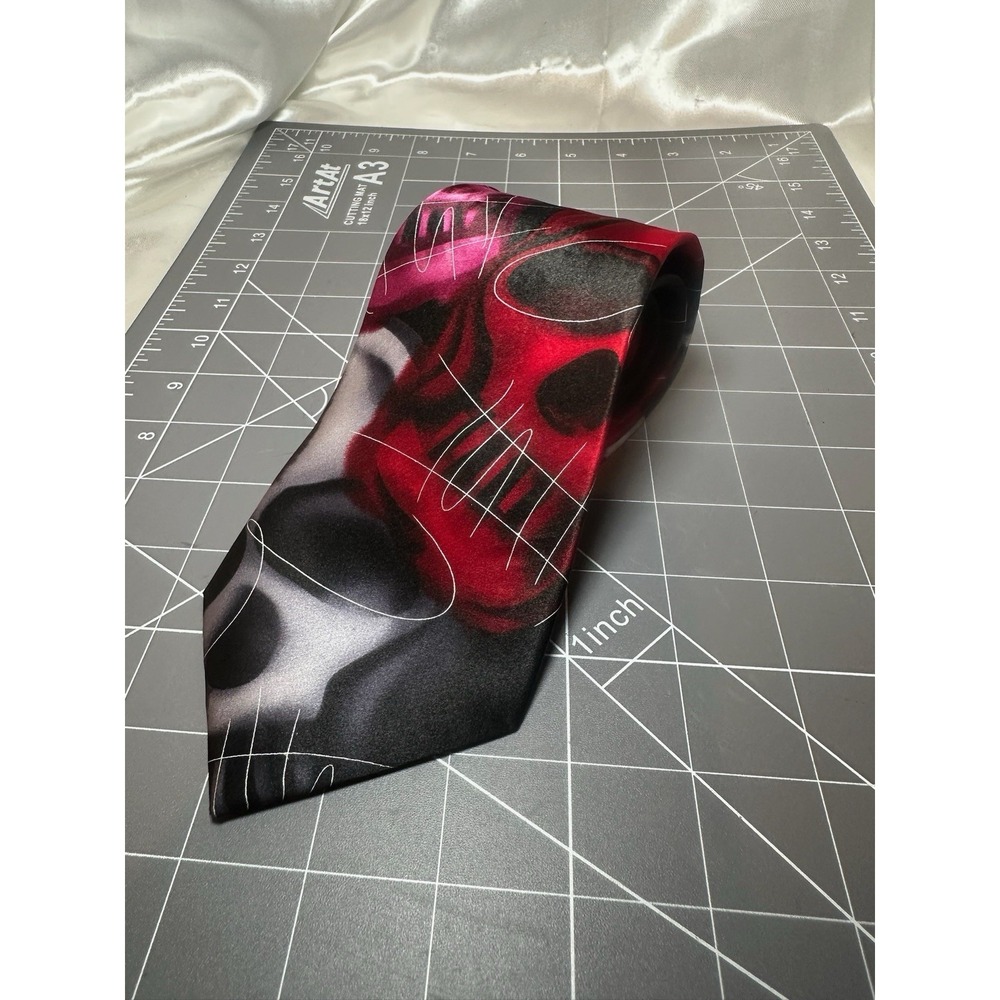 Jerry Garcia Plague Entity Collection Men's 59" Skulls 100% Silk Neck Tie